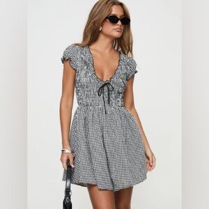 Princess Polly - WESCOTT GINGHAM PLAYSUIT BLACK / WHITE (US 4)